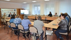 Глава Краснояружского района Виталий Кутоманов провёл встречу с ветеранским активом муниципалитета