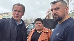 Вячеслав Гладков отправился с рабочей поездкой в центр выдачи помощи для жителей приграничья