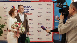 Ракитянские молодожёны в день своего бракосочетания приняли участие в выборах президента России