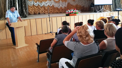 Краснояружские полицейские приняли участие в родительском собрании