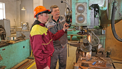 Студенты техникума приступили к учебной практике на Ракитянском арматурном заводе