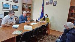 Приём граждан по вопросам ЖКХ прошёл в краснояружском отделении партии «Единая Россия»