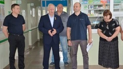 Жители Краснояружского района встретились с Героем России