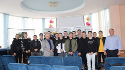 Студенты Ракитянского агротехнологического техникума встретились с Александром Быкановым