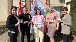 Ракитянские чиновники поддержали акцию «Красная гвоздика»