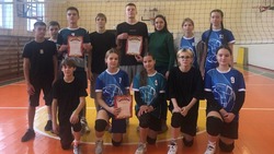 Ракитянские волейболисты отличились на межрайонном турнире