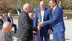 Анатолий Климов поздравил ракитянцев с Днём работника сельского хозяйства