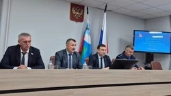 Краснояружские депутаты начали формировать органы местного самоуправления нового уровня