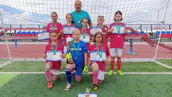 Краснояружские футболистки стали серебряными призёрами региональных соревнований