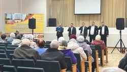 Краснояружские артисты поздравили земляков с наступающим праздником