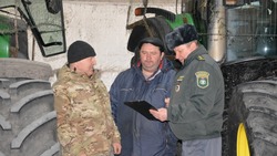 Предприятия Краснояружского района представили свои самоходные машины на техосмотр