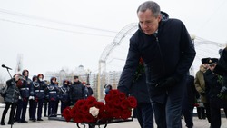 Вячеслав Гладков посетил открытие памятника герою РФ Дмитрию Астафьеву в Белгороде