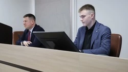 Глава Краснояружского округа провёл совещание вместе со своим «дублёром»