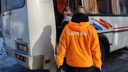 Ракитянские волонтёры поучаствовали в выгрузке гуманитарной помощи для беженцев и переселенцев