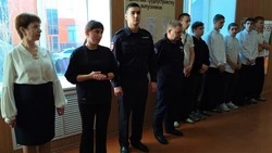 Ракитянские студенты побывали на встрече с сотрудниками полиции