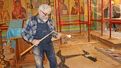 Палехские иконописцы в январе завершат роспись храма в Ракитянском районе