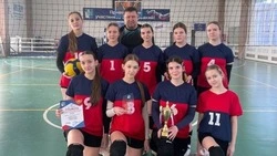 Краснояружские волейболистки отличились в турнире среди женских команд