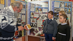 Передвижная выставка об истории освоения космоса открылась в музее в посёлке Ракитное