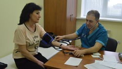 Более 100 краснояружцев проверили своё здоровье в передвижном медкомплексе