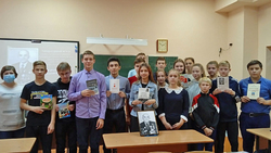 Краснояружские школьники познакомились с творчеством писателя Николая Алексеевича Фролова