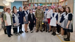 Ракитянские школьники побывали на встрече с участником СВО