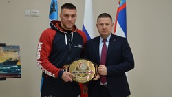 Краснояружские школьники стали участниками встречи с именитым спортсменом