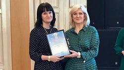 Учитель из Краснояружского района Алёна Радченко стала призёром регионального конкурса